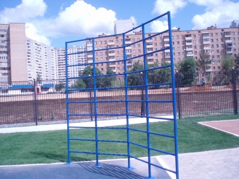 Спортивный элемент спортивной площадки